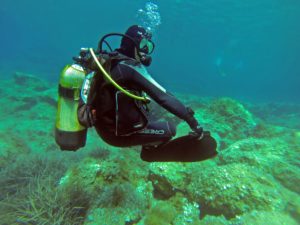 Ein BCD dient der Tarierung Unterwasser